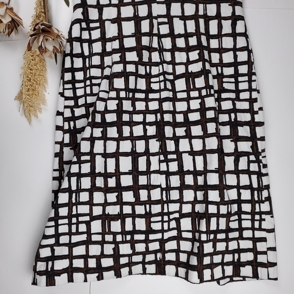 Talbots Stretch Corduroy White Brown Black Check Patterned Dress Size 4 - Picture 16 of 16